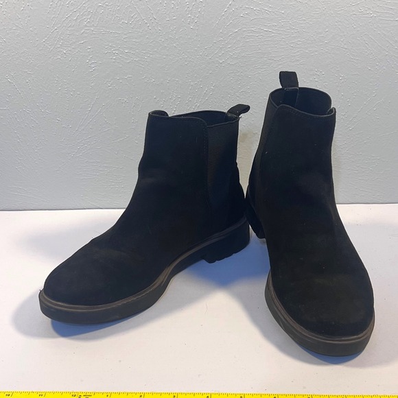 Esprit Black Suede Chelsea Boots Ankle Booties Comfortable Everyday Shoes Sz 6.5 - Picture 1 of 10